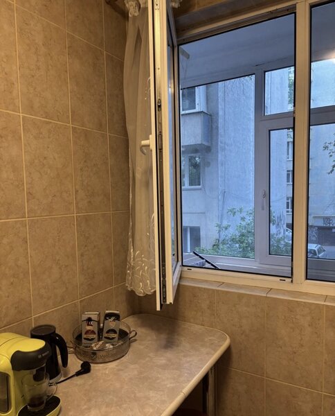 Ion Mihalache, Chibrit apartament 2 camere,